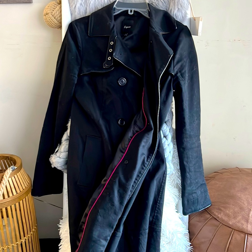 Leather piping trench